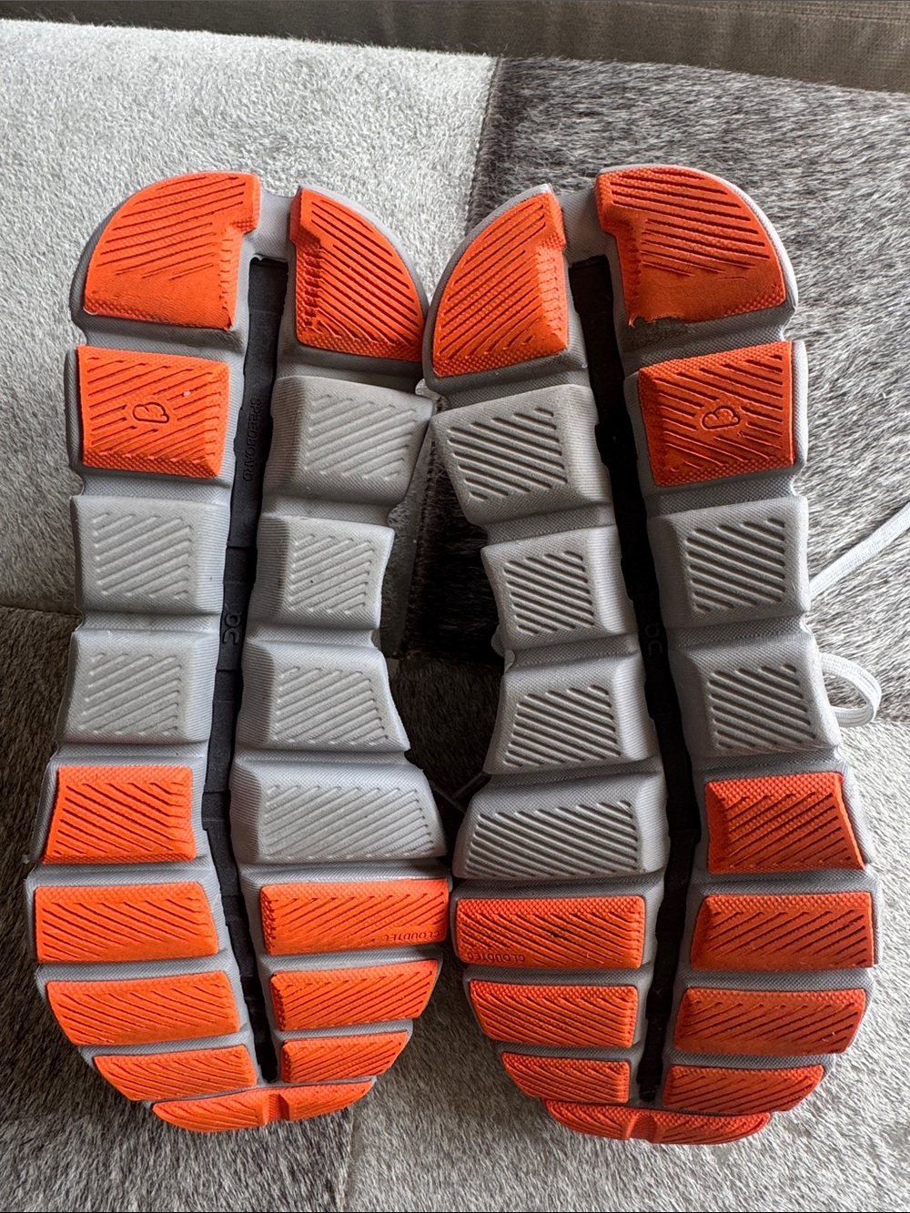 On Running performance running shoes - Picture 7 of 9